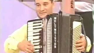 Bulgarian Folk Accordion - Stefan Georgiev - LIVE - Horo Music