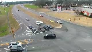 Alabama: Red Light Runner Gets Clipped By Driver Turning Left