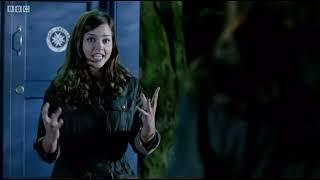 Clara Disrespects The TARDIS?