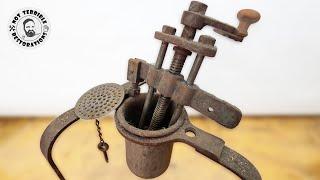My Masterpiece - Restoration of a German "Spätzle" Pasta Press