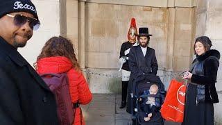 Unexpected Disdain: Tourist Rejects Jewish Woman's Photo, but Destiny Intervenes! Horse Guards