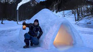 Building IGLOO to SURVIVE a Freezing Winter Night (SOLO overnight)