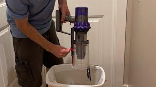 How to open Dyson Cyclone V10: How to empty Dyson Cyclone V10