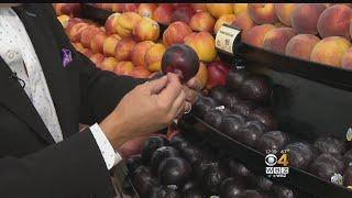 Fresh Grocer: Black Plums