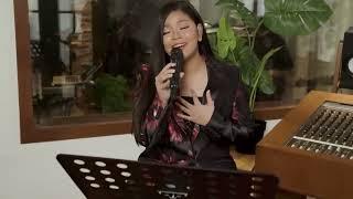 Elha Nympha  - Wonderful Tonight (Live on Studio)