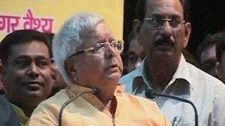 Lalu Yadav does a PM Modi, offers advice too