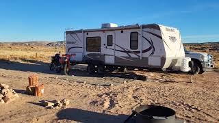 (480P) Life is Mo Betta' in Moab. Wile E Coyote scenery, great riding and camping