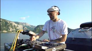 Andrew Dum @ Danube Bay ▷ La Vella Yachting Club [live stream]