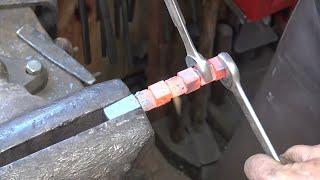 Rubics cube twist - blacksmithing for beginners