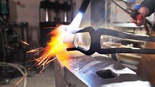 Forging V tongs