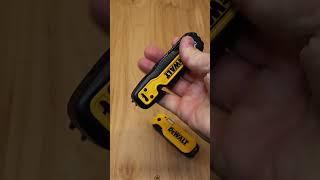 DEWALT ATOMIC COMPACT SERIES UTILITY KNIFE