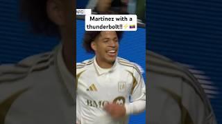 What a thunderbolt goal by 19 year-old David Martinez!️