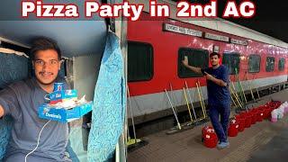 गंगा सतलुज Express Train Journey in 2nd AC  || Pizza Party in Train 