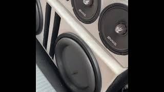 Sistema de qualidade com 2 zetta 800 rms , 4 snake esv 220 6" e driver ti