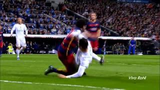 Daniel Alves Destroying Cristiano Ronaldo