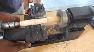 TABLETOP LATHE WOODWORKING