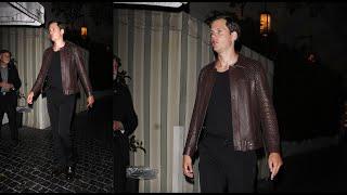 Swedish Actor Bill Skarsgård Signs Autographs For His Fans Outside The Chateau Marmont Hotel in LA!