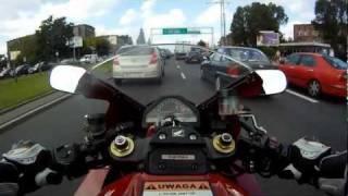 CBR 1000 RR vs daily traffic on the streets of warsaw - Go Pro Hero