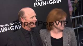 Ed Harris, Amy Madigan at Pain and Gain Los Angeles Premi...