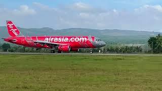 Airbus A320 Lands Perfectly on Small Runway