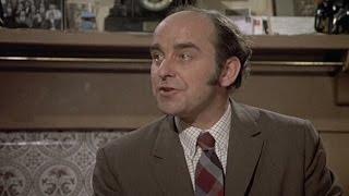 Michael Robbins - Who is he? - British Comedy UK