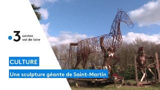 Une sculpture géante de Saint-martin au château de Jallanges, un record mondial