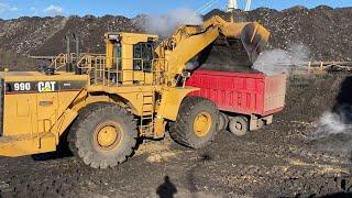 Caterpillar 990 Wheel Loader Loading Coal on Trucks & Lorries – S.G.M – 4K