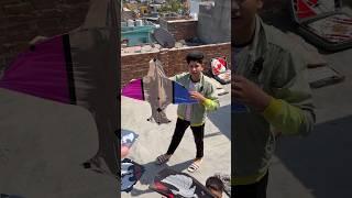 Kite 🪁 giveaway on roof  bro  ko new  patang de di#kite #roof #giveaway #shorts