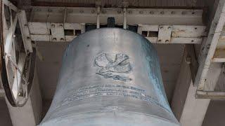 Aalen (AA) Friedensläuten der Glocke im Mahnmal