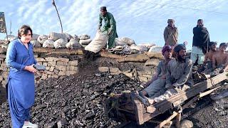 How Do Coal Miners Go 4000 Feet Underground To Extract Coal Black Diamond? / Amazing Coal Mining