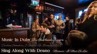 Music In Pubs - The Shortlands Tavern - Sing Along With Deano (Madness - It Must Be Love)