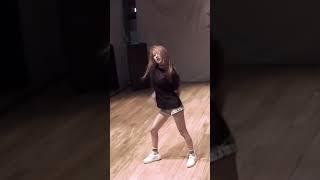 BLACKPINK-'붐바야 BOOMBAYAH' ROSÉ MIRROR 