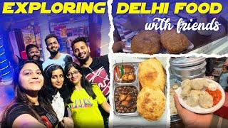 Exploring Delhi food with friends || Cheapest hotel stay near New Delhi Railway station