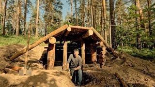 Ich habe ein Dach in einer ABSTEIGE UNTER der ERDE gemacht. Allein im Wald. TEIL 2