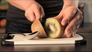 How To Properly Eat a Kiwi in 15 Seconds