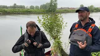 Charley Vallet en Marc Gernaey varen met hun kajak van Hasselt naar De Panne