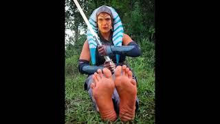 Ahsoka Tano Has Big Soles!