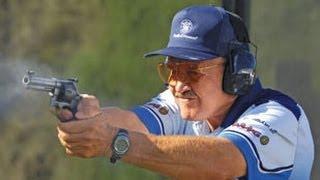 Fastest shooter EVER, Jerry Miculek- World record 8 shots in 1 second & 12 shot reload! HD