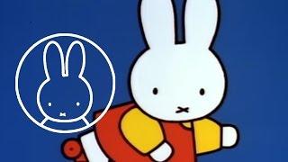 Miffy on a visit • Miffy Classics