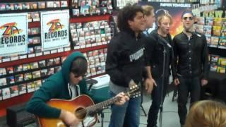 Paper Tongues "Trinity" Live At Zia Record Exchange on Speed