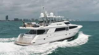 37m RISK & REWARD Bahamas Superyacht Charter