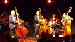 Bass Summit @ "Jazz We Can" bei Becker & Funck in Düren  - "Isn't she lovely"