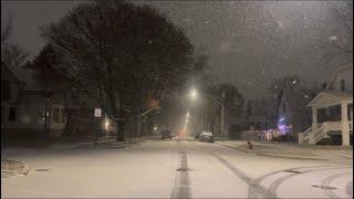 Snowing in Chicago | December 19, 2024