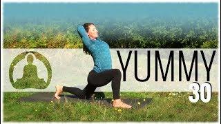 Vinyasa Yoga with Fiji McAlpine: Yummy 30