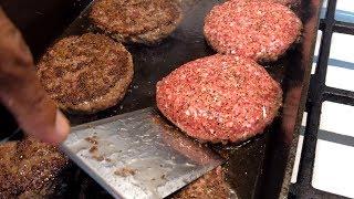 Making Burgers in the Lodge Fish Pan (4K)