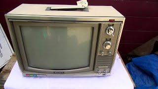 Sony Trinitron CKV 171 Startup Vintage Commercial Color Television Initial Inspection