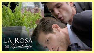 Esteban no soporta el éxito de Roberto | La Rosa de Guadalupe 1/8 | La noche de la trampa