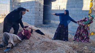 The stepmother returns to Mahmoud to take revenge on Abbas.