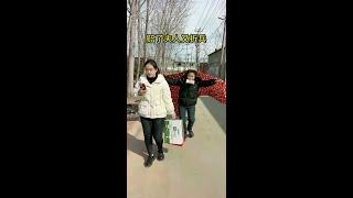#搞笑 赔了夫人又折兵   翻译成中文就是：「Loss the battle and the war too」