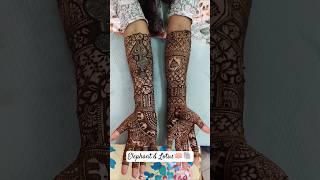 🫶 Stunning Mehndi Look | #shorts #mehndi